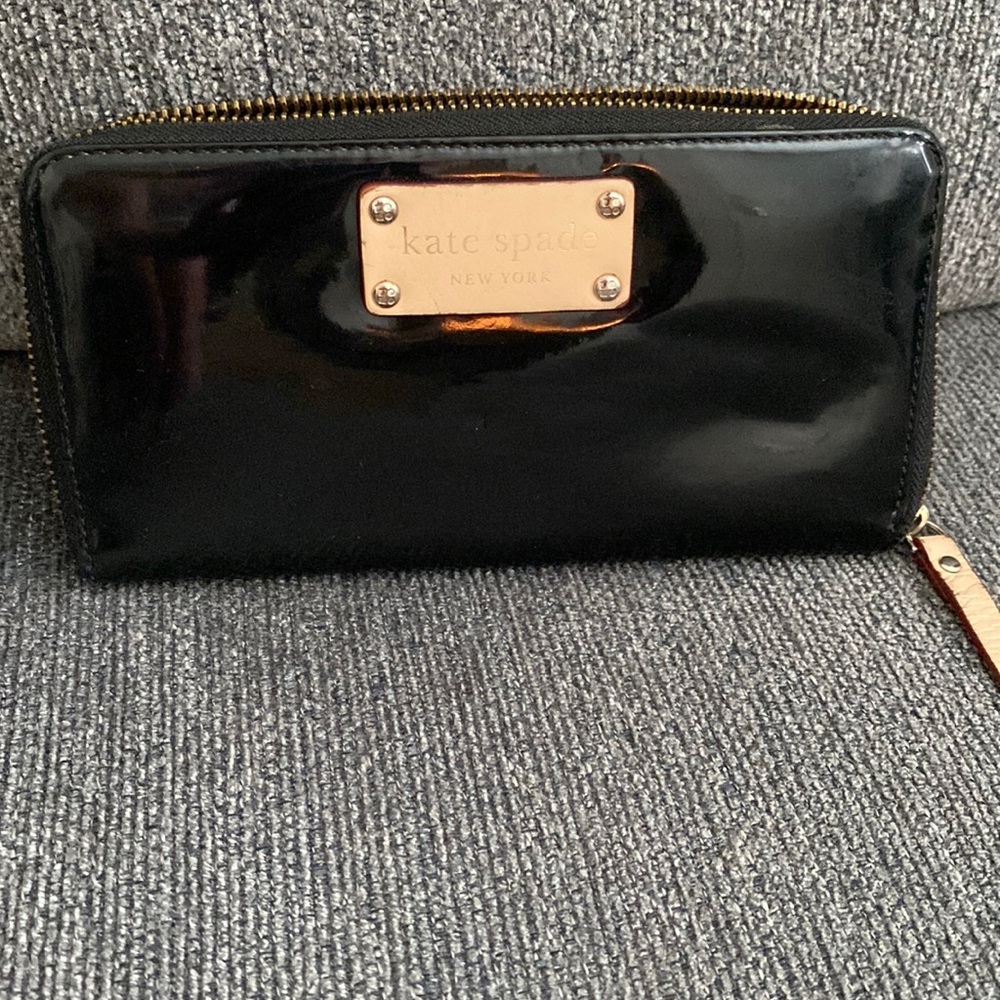 Kate Spade patent leather wallet